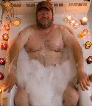 Tomar un baño alcalino con refresco pode facer que o teu pene sexa máis grande
